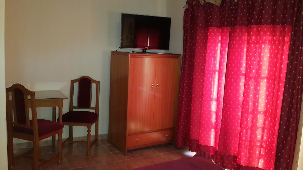 Gran Hotel Arauco Aimogasta Habitación foto