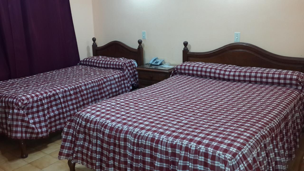 Gran Hotel Arauco Aimogasta Habitación foto